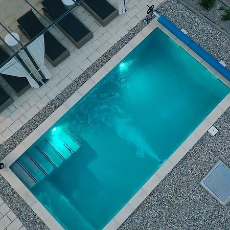 Holiday House Tos-Vila With Heated Pool Vrbnik Exteriör bild
